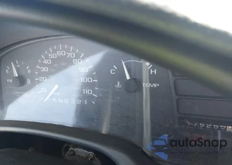 1997 Chevrolet Cavalier из США, поврежденный, VIN 1G1JC1247V7177430